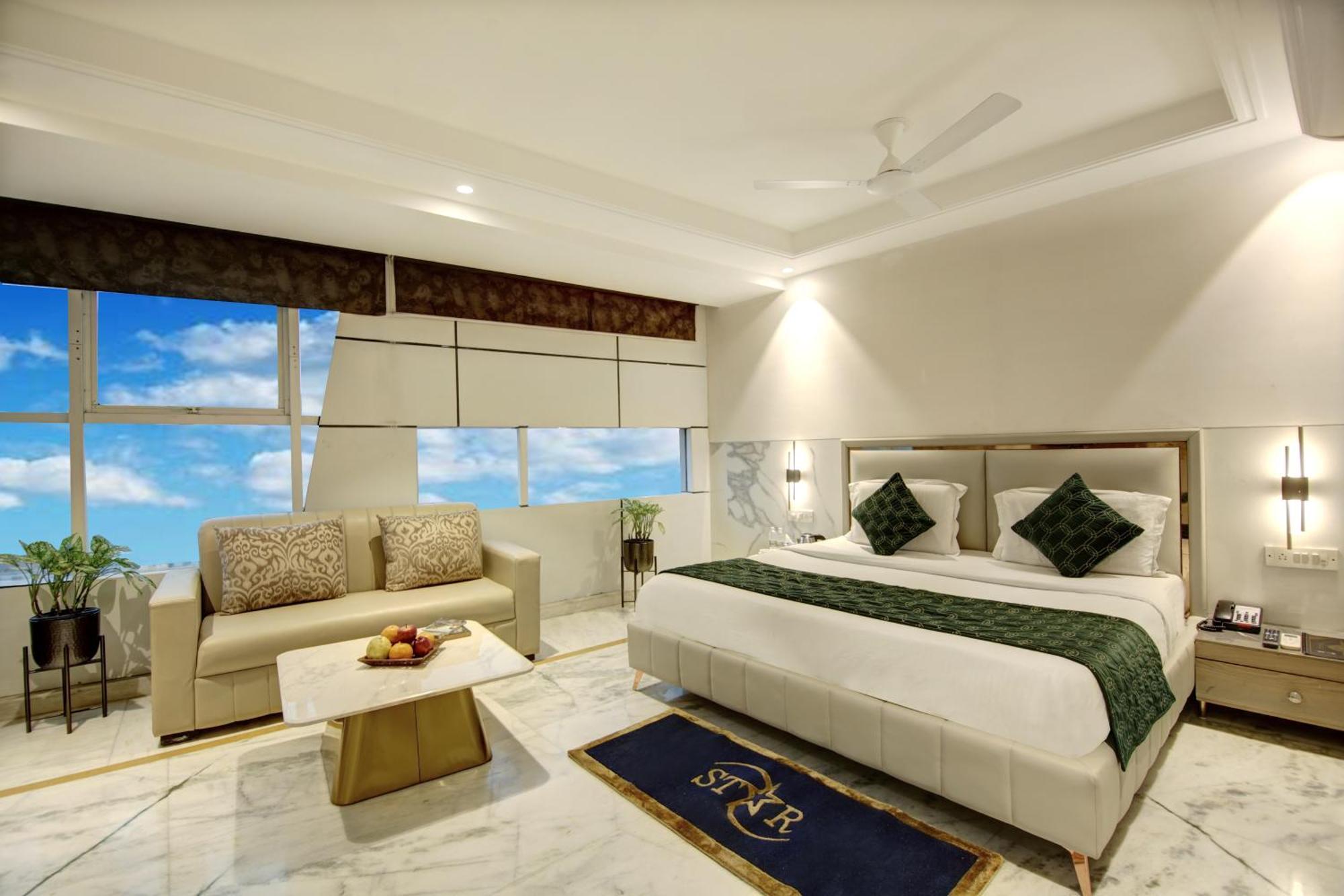 Hotel International Inn - Near Delhi Airport New Delhi Bagian luar foto