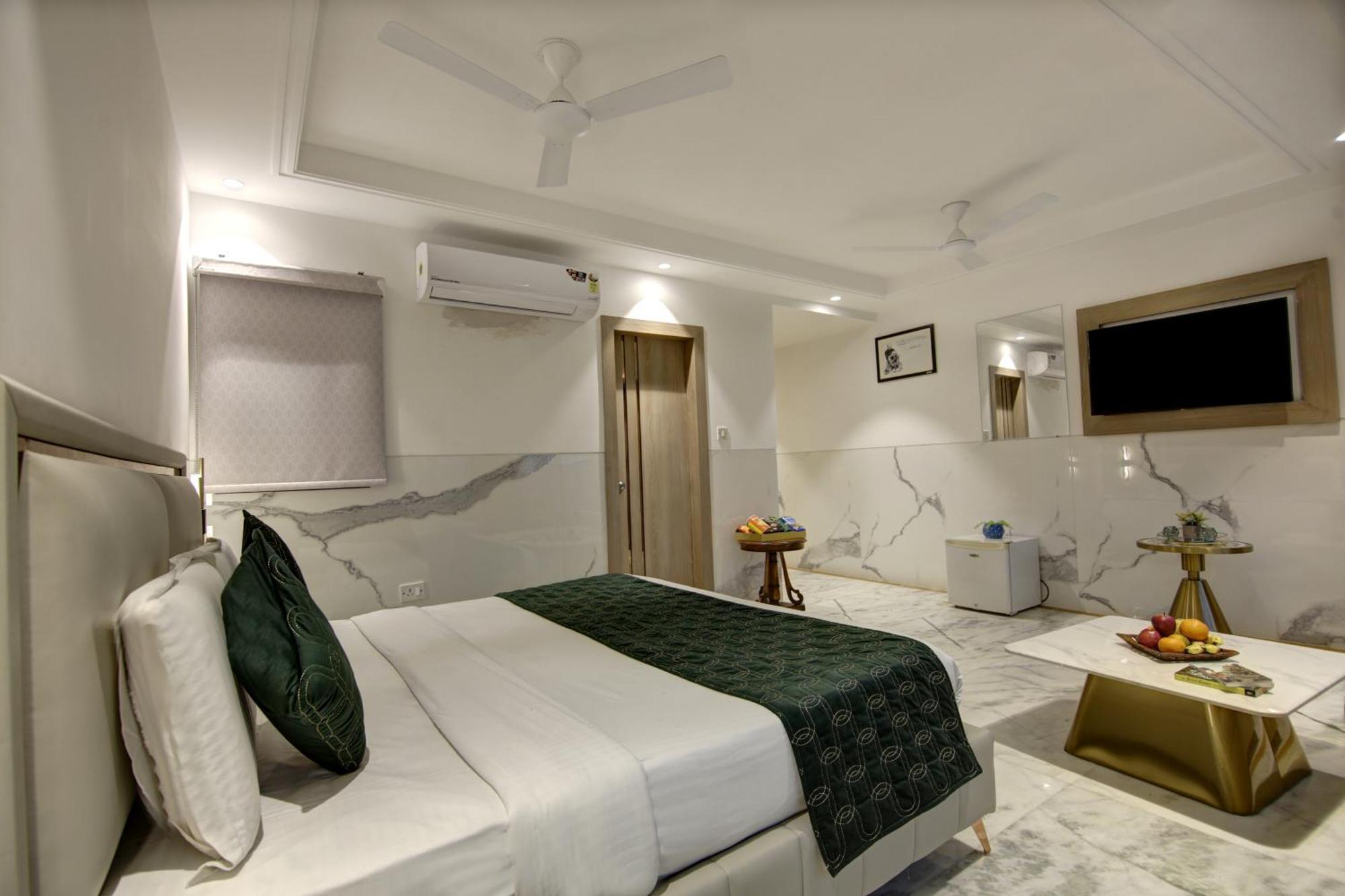 Hotel International Inn - Near Delhi Airport New Delhi Bagian luar foto