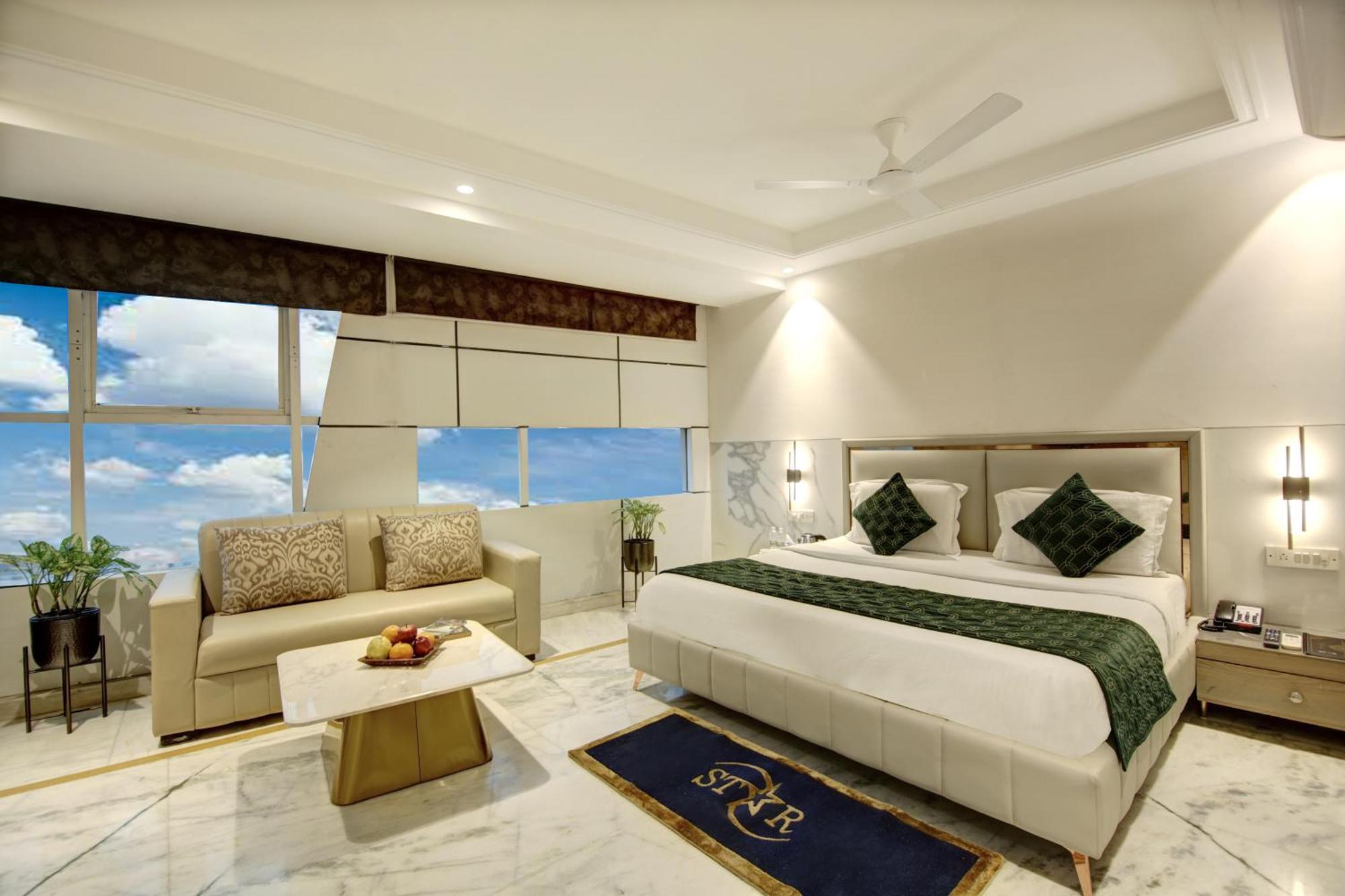 Hotel International Inn - Near Delhi Airport New Delhi Bagian luar foto