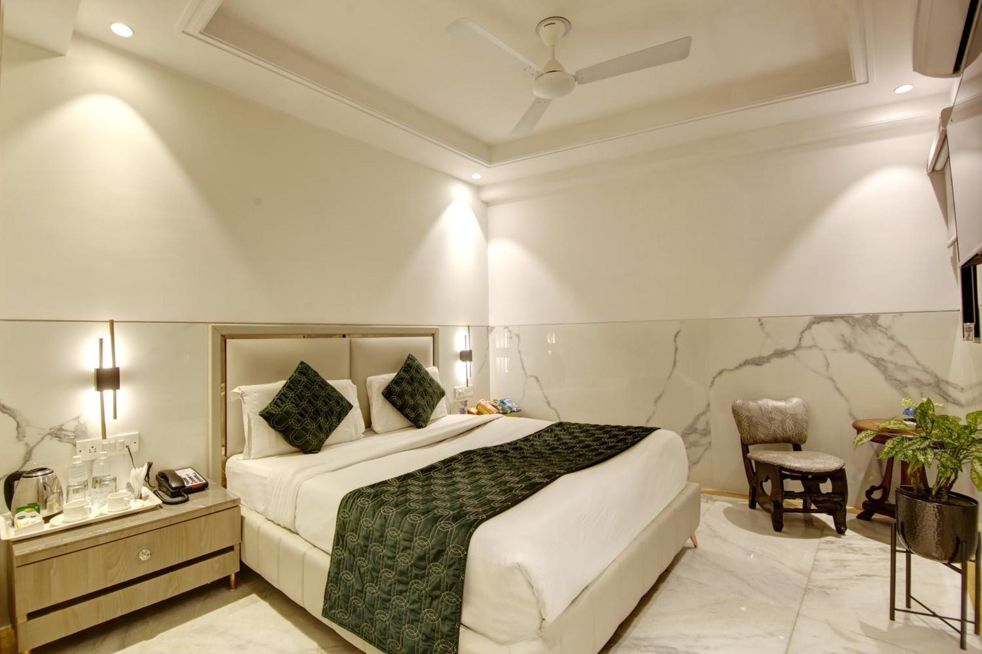 Hotel International Inn - Near Delhi Airport New Delhi Bagian luar foto