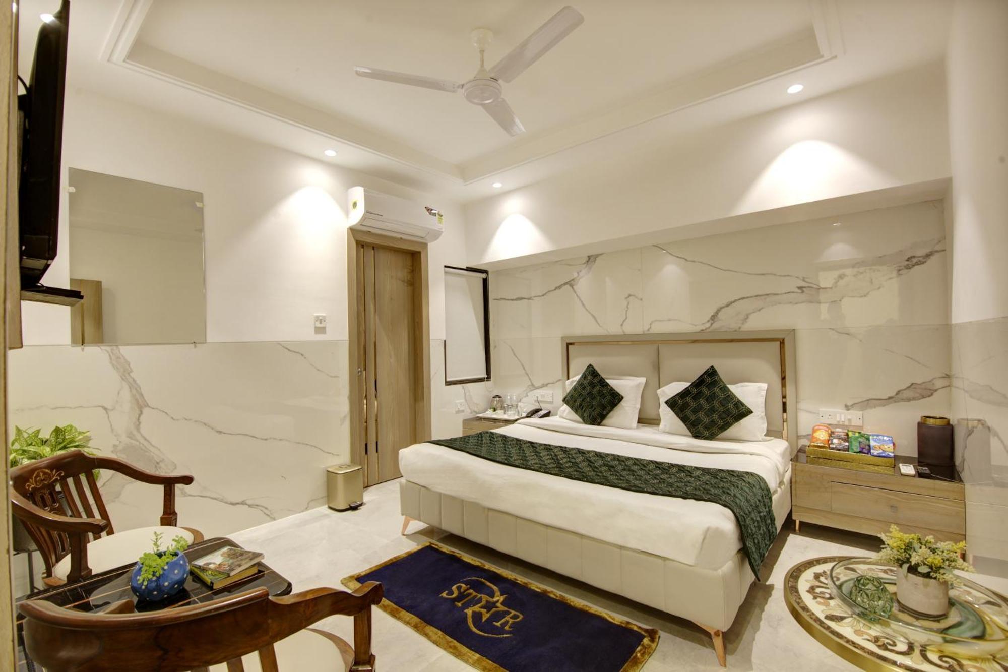 Hotel International Inn - Near Delhi Airport New Delhi Bagian luar foto