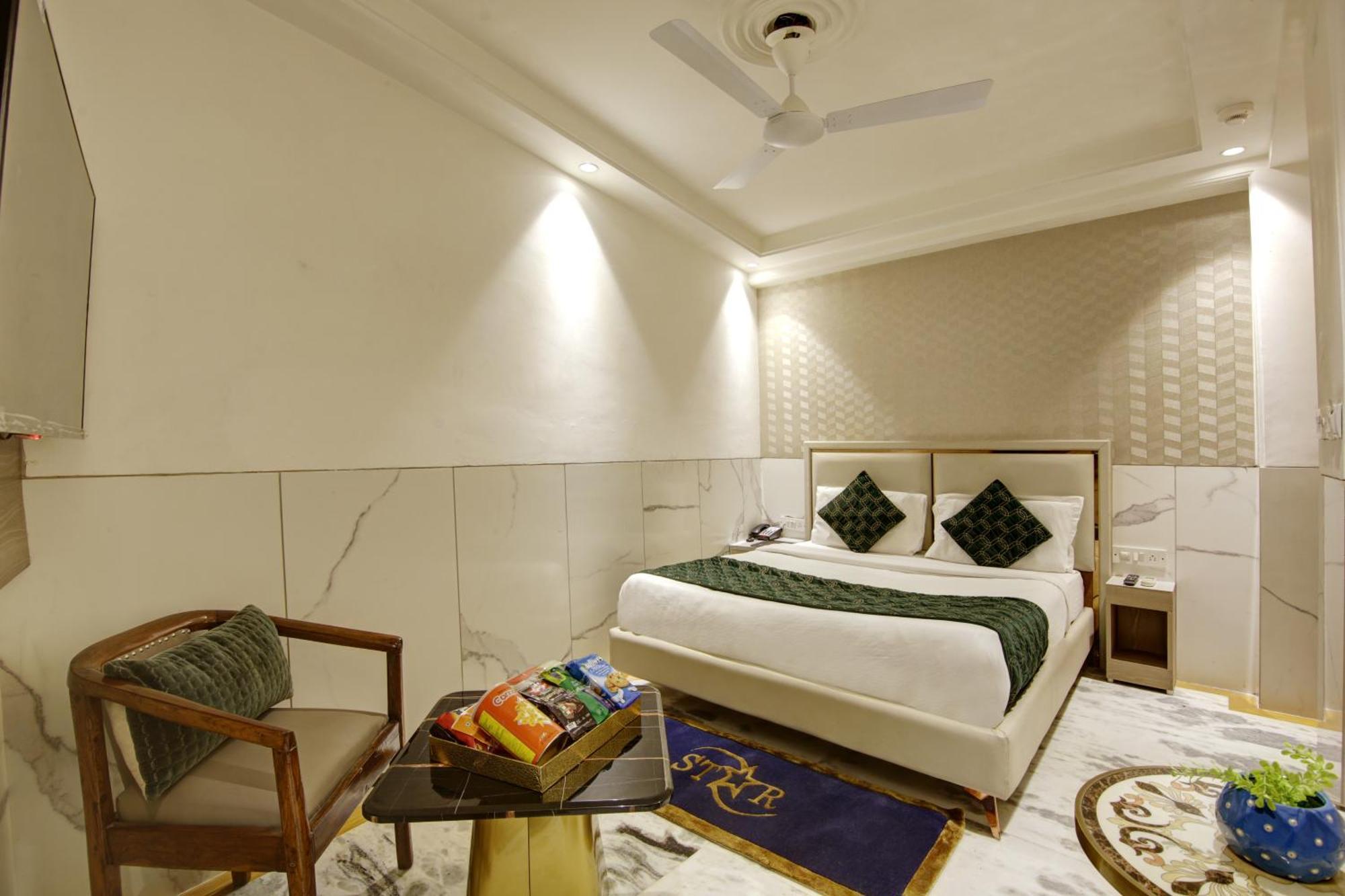 Hotel International Inn - Near Delhi Airport New Delhi Bagian luar foto