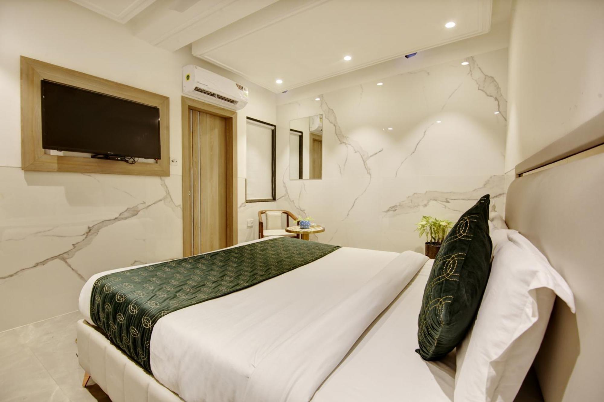 Hotel International Inn - Near Delhi Airport New Delhi Bagian luar foto