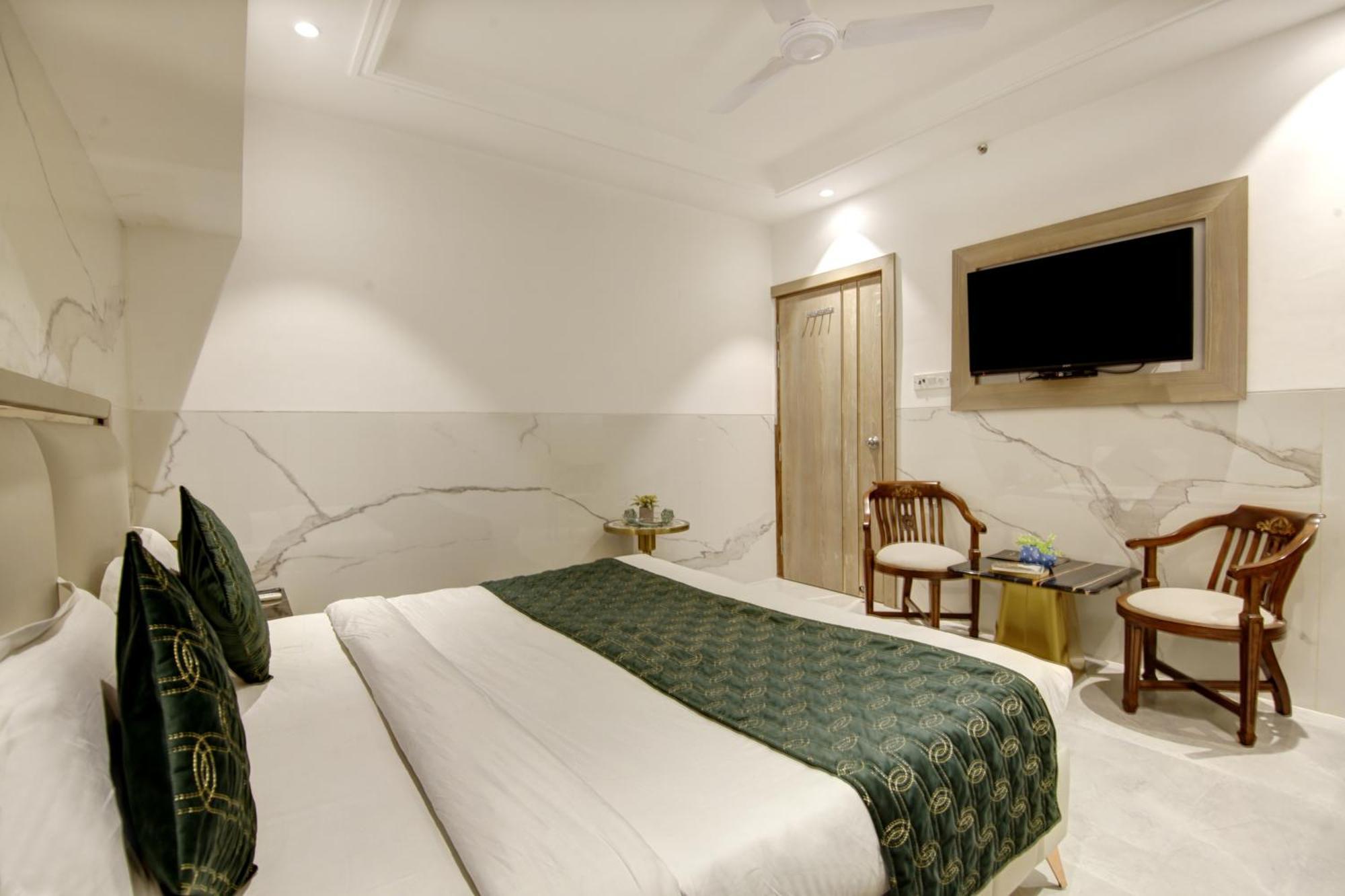 Hotel International Inn - Near Delhi Airport New Delhi Bagian luar foto
