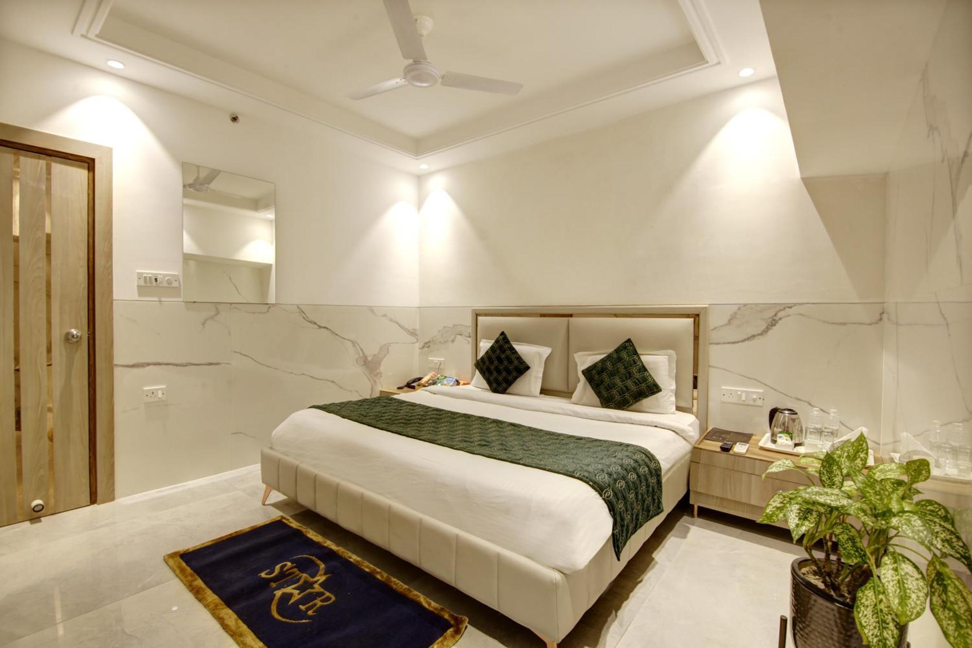 Hotel International Inn - Near Delhi Airport New Delhi Bagian luar foto