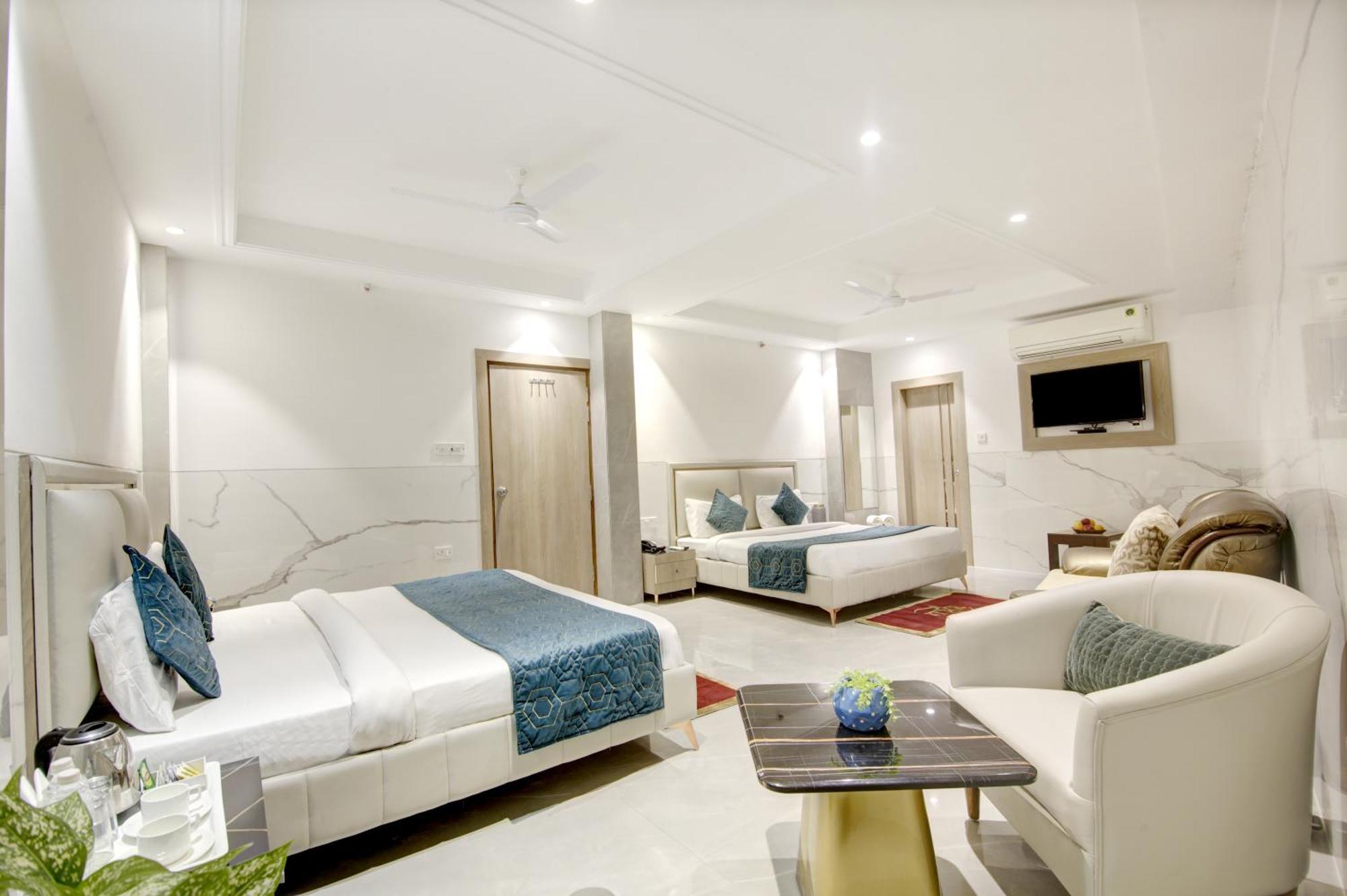 Hotel International Inn - Near Delhi Airport New Delhi Bagian luar foto