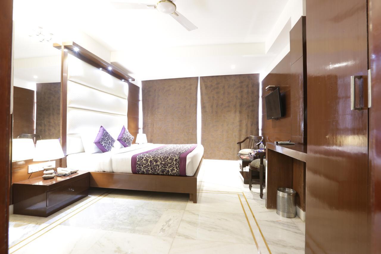 Hotel International Inn - Near Delhi Airport New Delhi Bagian luar foto
